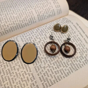 Elegant Brown and Gold Earrings Set